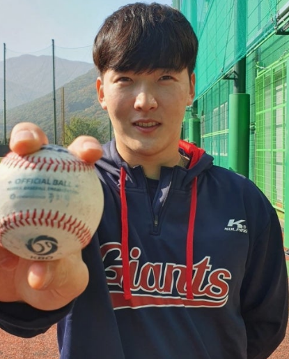 “지금 쉴 때가 아니다” 롯데 최준용, 곽빈 보고 투구폼까지 뜯어고치는 이유