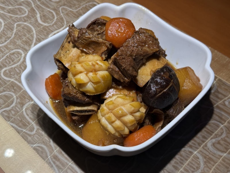 손님 & 명절상 끝판왕! 부드럽고 탱글한 전복 소갈비찜 레시피
