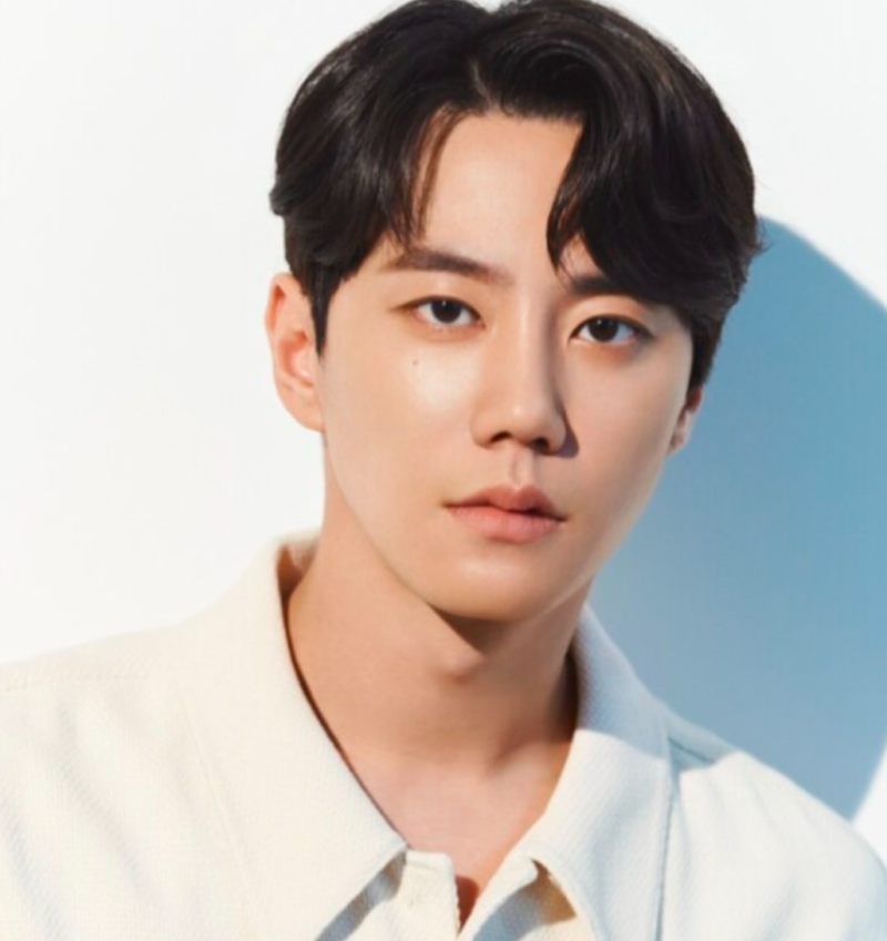 배우 이준영 나이 프로필 키 고향 유키스 준 더유닛 1위 포핸즈 최정요 군대 군악대 근황까지....