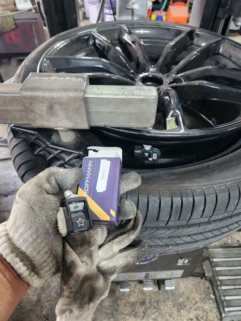 [BMW 520D G30] TPMS 센서 교체비용ㅣ타이어 공기압 센서 미인식 점검 및 교환