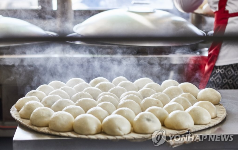 “찐빵 하나 때문에 전국에서 몰린다?”｜10월 4일까지 횡성 안흥찐빵축제 완벽 가이드