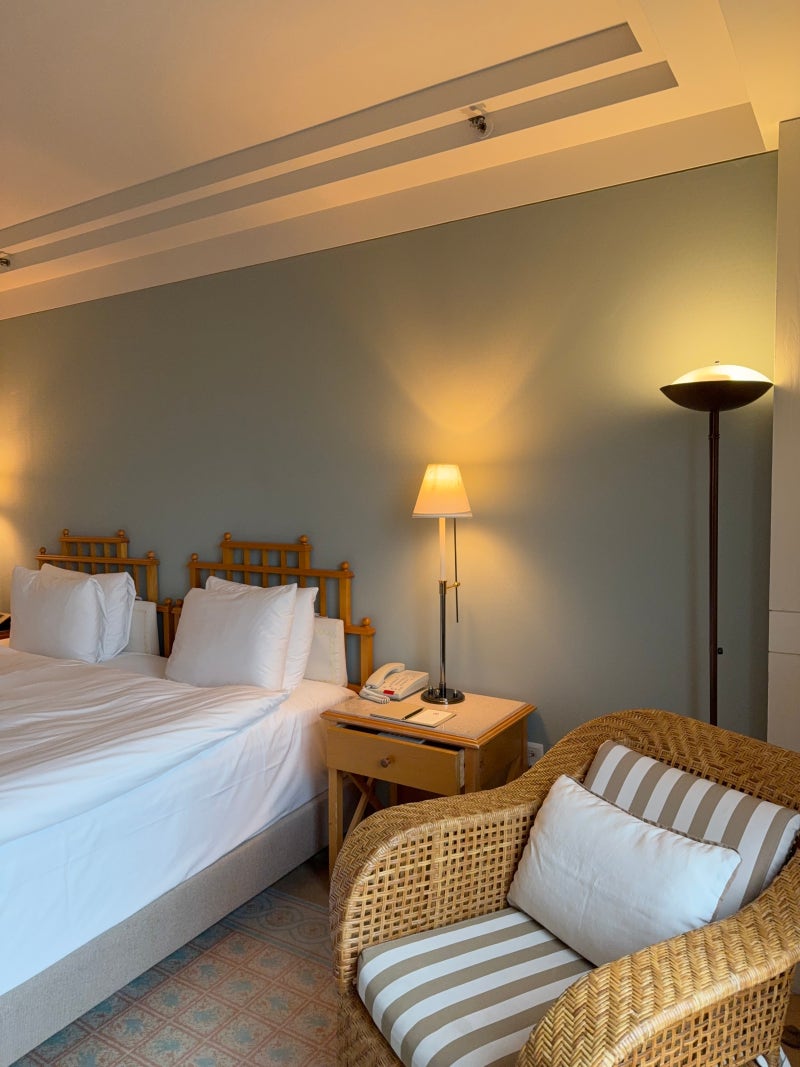 Jeju Shilla Hotel: A Recommended 5-Star Hotel in Seogwipo for Summer Jeju Trips (Hotel Pool & Jjamppong Room Service)