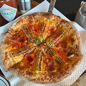 행궁동 맛집 : 옥수수 피자가 유명한 로우파이브 주말 웨이팅 / 데이트 / 양식