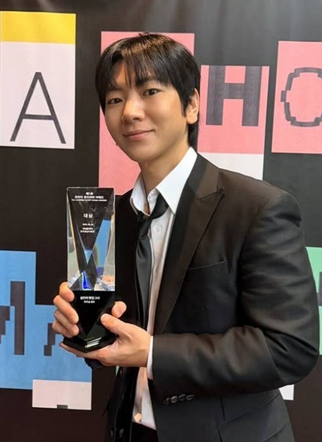 "통장 텅장 됐는데" 넓은 집으로 이사한 배우, 1억 상금 전액 기부 뒤....