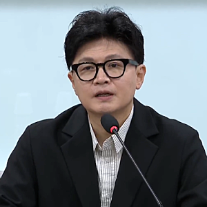[속보] 곽상언 “팩트 보여달라” 정면 반박…한동훈 “미국 아파트 대금 묻겠다” 재반격