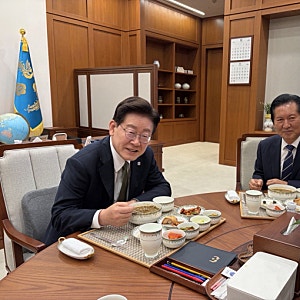 이재명 대통령 "내란 함께 싸운 동지" 정청래 만찬 직접 해명…'좌아하게' SNS 논란 확산