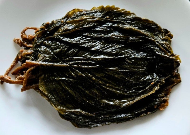 전통방식으로 만드는 된장 깻잎장아찌