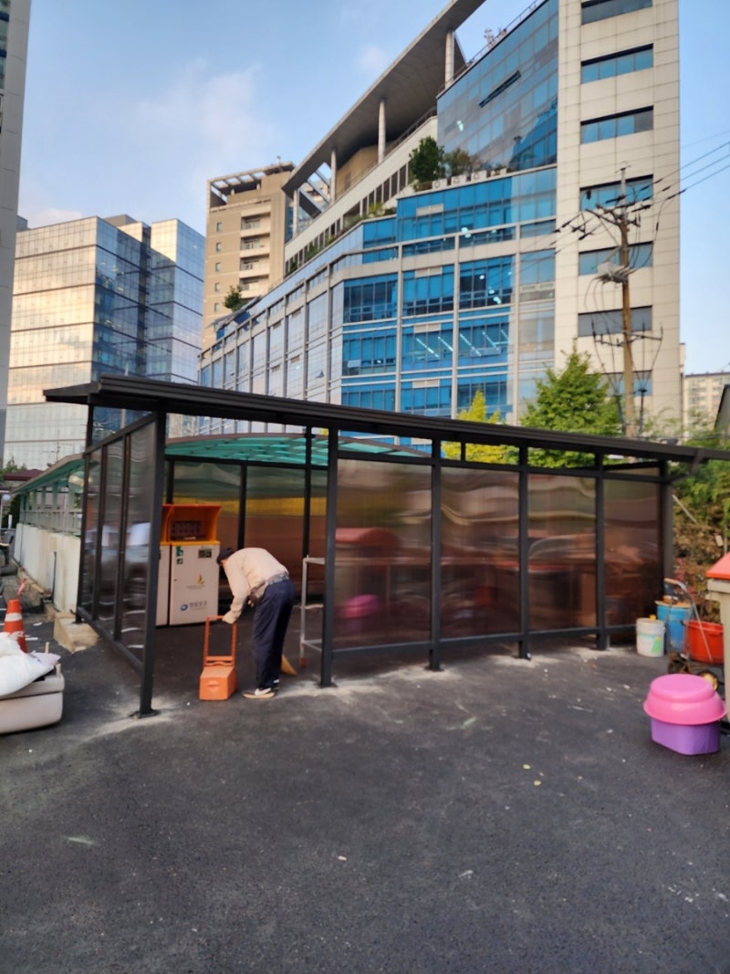 아파트 빌라 분리수거장 재활용장 가림막 지붕 제작부터 설치까지