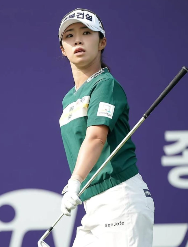 가을에 더욱 빛나는 얼굴…우승할 때마다 가을이었던 김수지 프로필: 나이, 키, 우승, 상금, ....