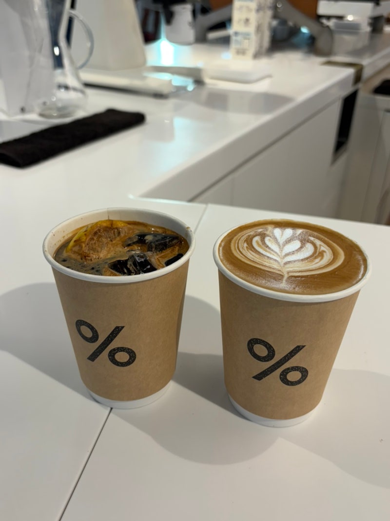 인천공항 제2터미널 카페 추천｜209번 게이트 앞 % 아라비카 응커피 후기 ☕️