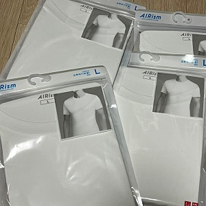 유니클로 에어리즘 반팔 크루넥 감사제 필수템