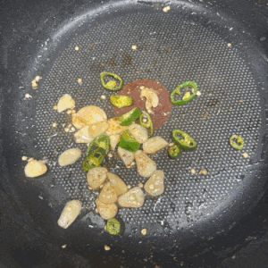 견과류 듬뿍 잔멸치볶음 맛나게 만들기 칼로리 영양성분까지, 고소하고 바삭한 밑반찬
