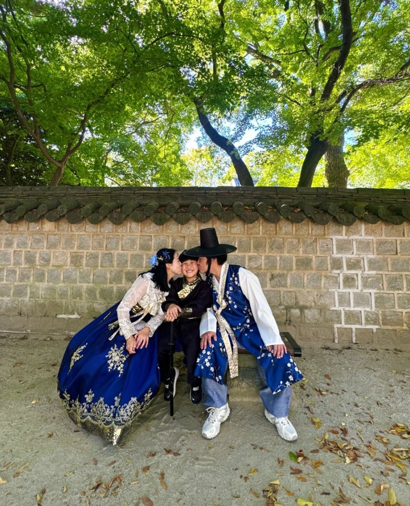 Where to Rent Hanbok in Jeonju Hanok Village? We Had Fun Wearing Beautiful Hanbok at Gwijok Euishangsil