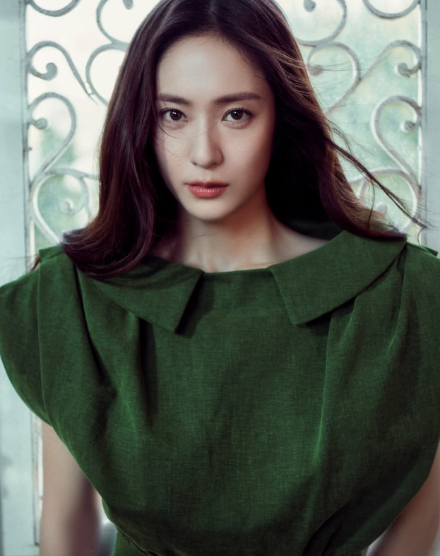 크리스탈이 아닌 배우 정수정 가을패션, 재킷부터 데님까지 자연스럽게 완성한 가을 코디