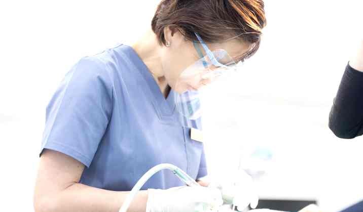 회복이 불안할 때 경주치과추천 전에 알아둘 임플란트 수술 후 양치 관리법