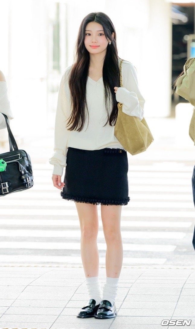 공항패션인데 왜 이렇게 럭셔리해? 아일릿 원희 풀착장 모두 같은 브랜드?