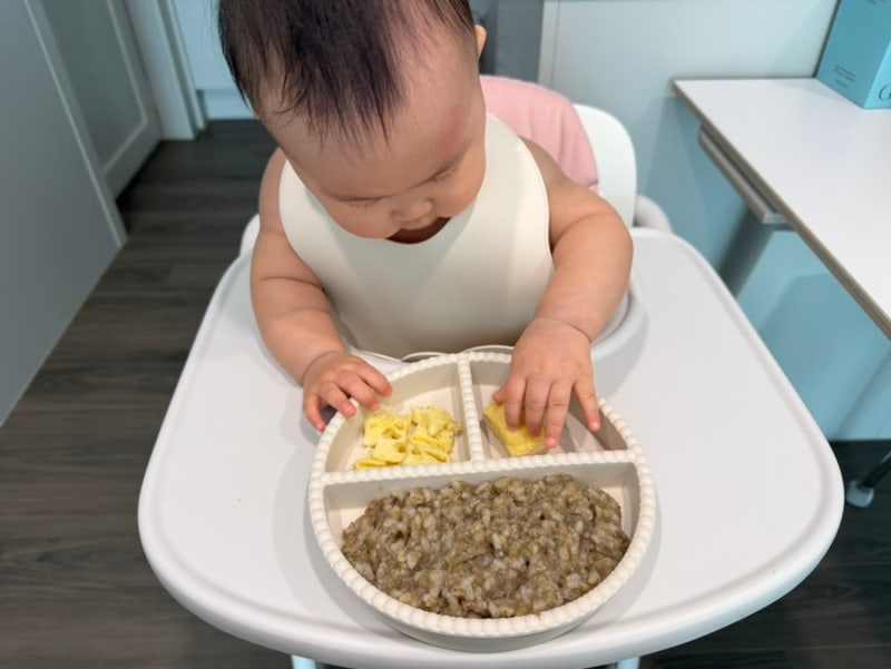 아기식판 이유식준비 토핑이유식 이유식기 흡착은 필수