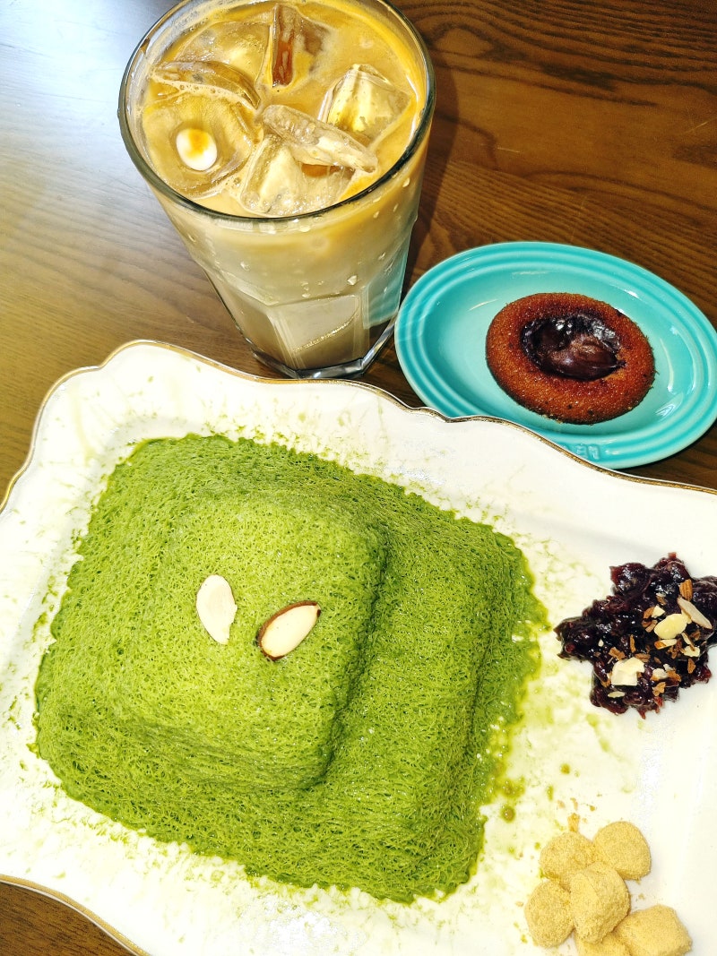 강릉 중앙시장 카페 크레마코스타는 빙수 맛집이야