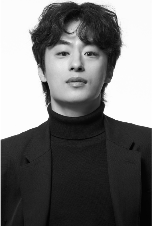“대체 어떤 배우길래?” 한 번 보면 잊기 힘든 배우 구교환, 대표작부터 최근 근황까지