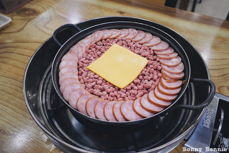 수원 인계동 나혜석거리 맛집 이나경 송탄 부대찌개 홀 식사 + 포장 후기