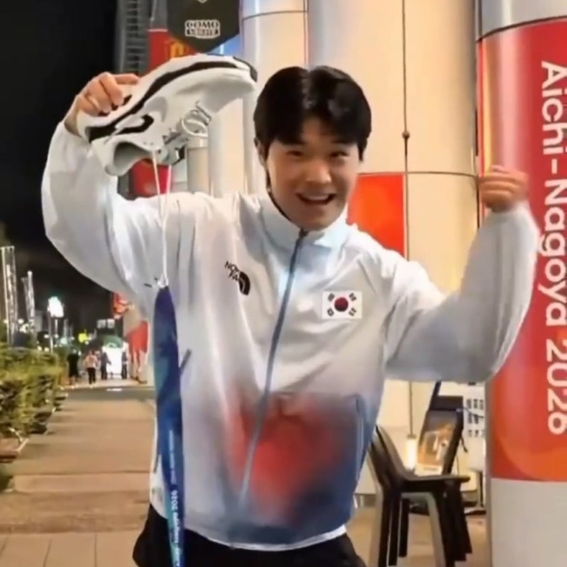 박승수 전역모 인증샷에 최우진 지뢰 연상 세리머니까지.. 축구 병역특례 논란 하루 만에 사....