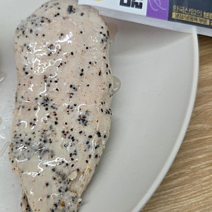 편의점 닭가슴살 추천 하림 닭가슴살 블랙페퍼 100g 단백질 22g 칼로리 109kcal 가격 직장인 다이....