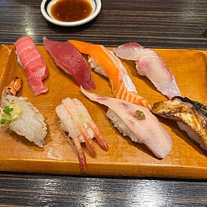 산본역 롯데피트인 맛집 갓덴스시 초밥 맛집 회전 초밥