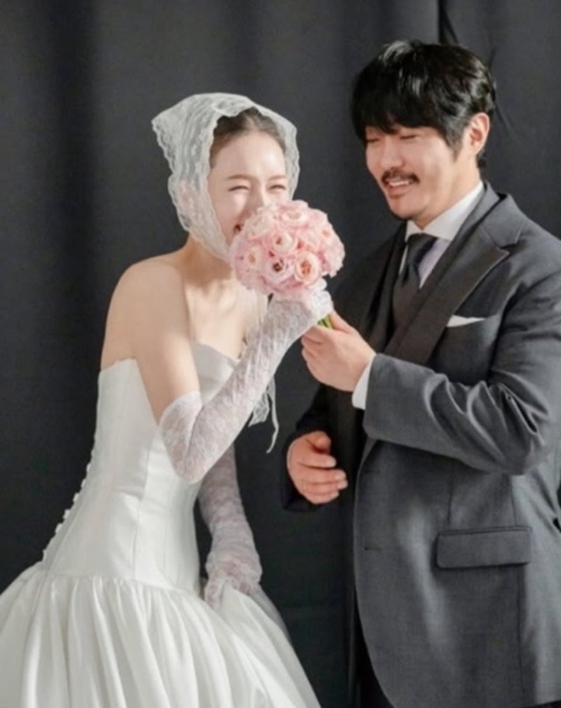 KCM, 14년 만에 아내와 결혼식…유재석 사회·김범수 축가로 특별한 하루