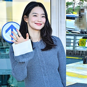 신민아 파리 출국 패션 - 169cm 비율 돋보인 우아한 공항룩…‘재혼 황후’ 기대