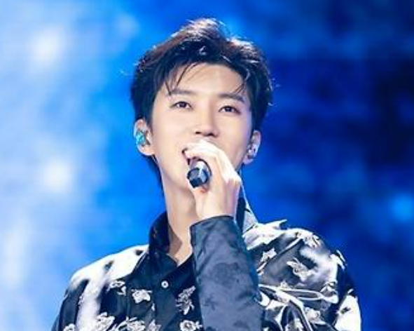임영웅, 한 달도 안 돼 또 기록 세웠다…‘IM HERO 10’ 1억·유튜브 32억