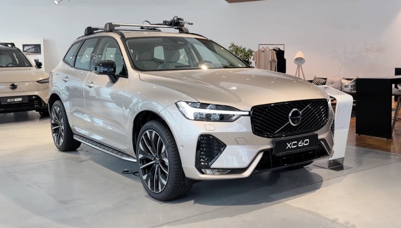 볼보 XC60 B5와 T8, 2026 가격 구성과 에어 서스펜션 옵션