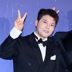 전현무, 올해 안에 건물주 되나…족상가 “2개월 안에 일 난다” 예언에 어리둥절