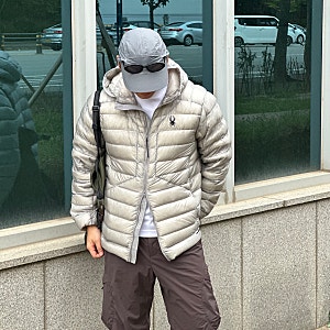가벼운 경량패딩 찾는다면? 스파이더 리프트제로 남자 초경량패딩 추천