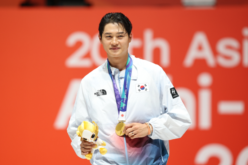 "허리 디스크 안고 2관왕" 오상욱이 결국 MVP까지 차지했다