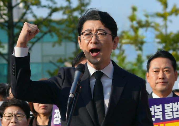 진중권 주진우 비판 유해진 북한상 발언 두고 충돌 영화 비판과 배우 공격은 다르다