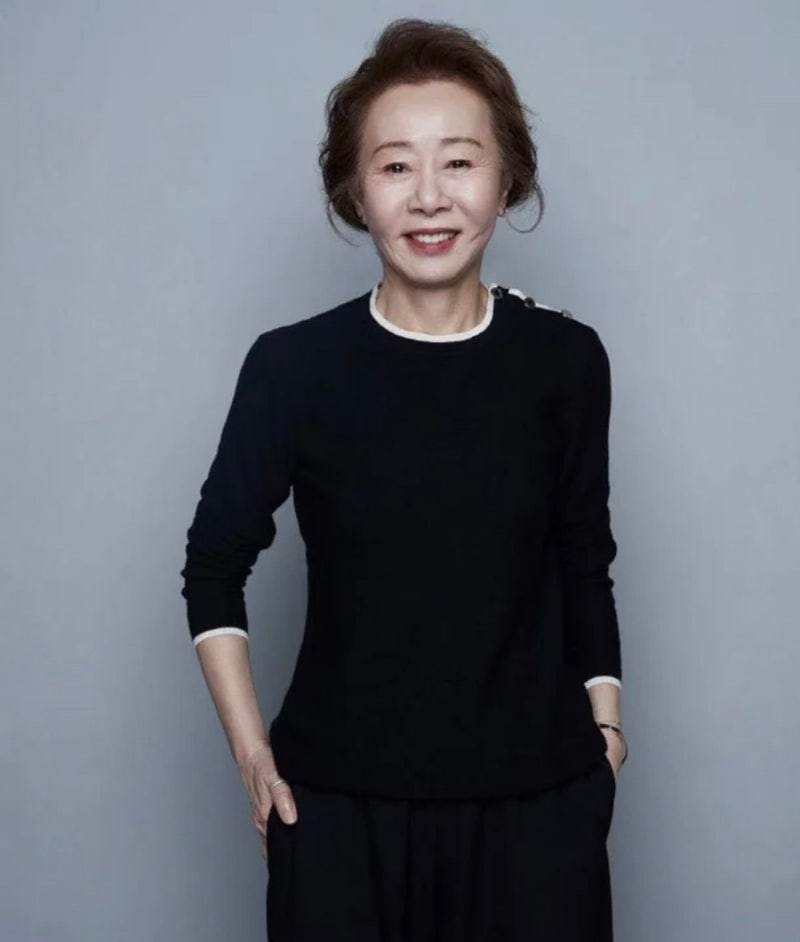 윤여정, 20살 연하남과 부부 연기 후 한마디…“한국에선 이런 역할 안 줘”