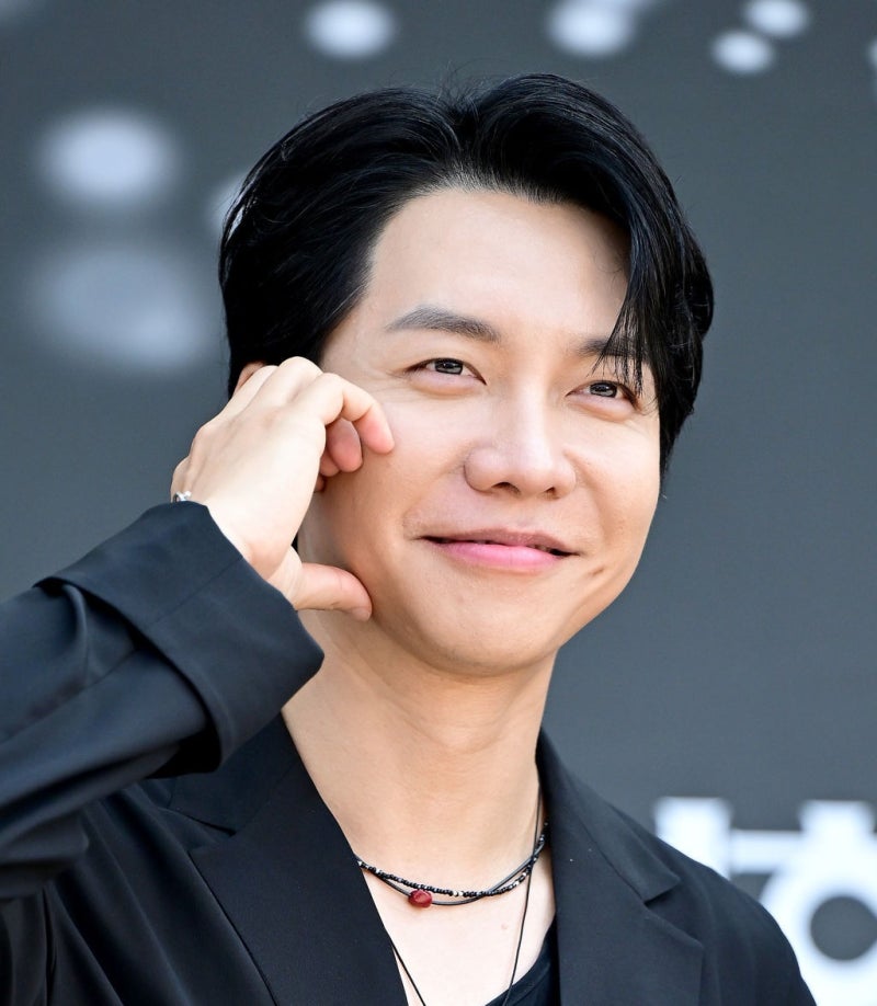 105억 전세금 못받은 23년차 가수 이승기, 근황 봤더니 기름값까지 아낀다는데