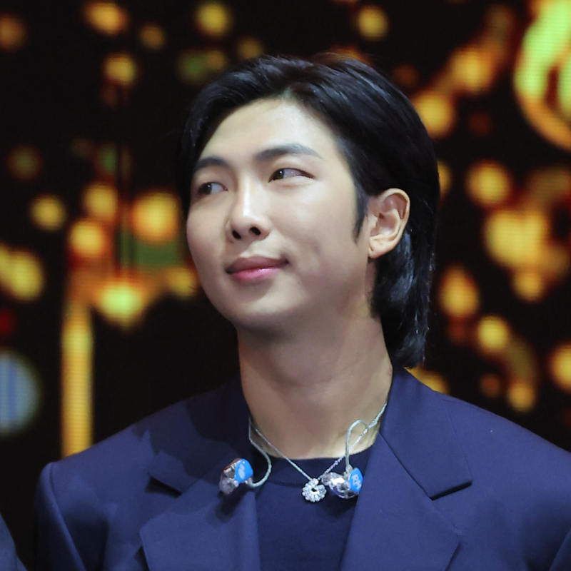 BTS RM은 왜 미술을 모았을까…미국 미술관으로 간 약 150점