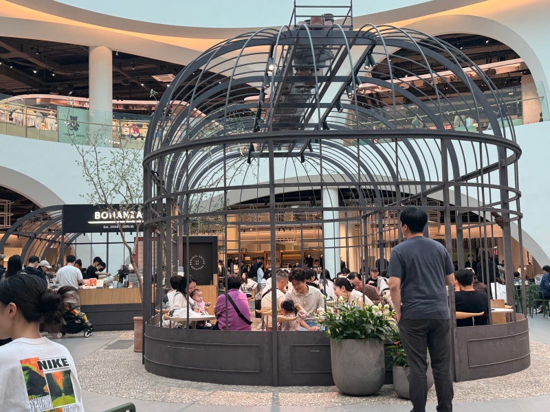 [의왕 롯데프리미엄아울렛] 줄 서서 먹는 베를린의 맛 ‘보난자커피’ BONANZA COFFEE(주차꿀팁)
