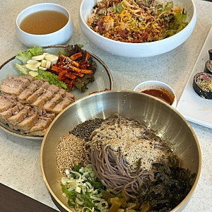 가디역 맛집 찾다가 발견한 가산동 맛집 의령메밀집 가산본점 메뉴 솔직 후기