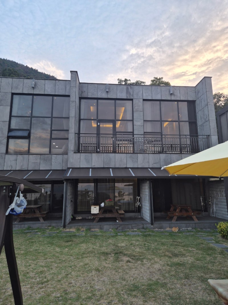 전남 여수] 돌산 가족 숙소 아일랜드 보인다펜션 솔직 후기｜수영장·취사 가능한 가족 펜션