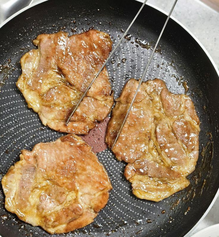목살이 이렇게 맛있는 갈비가 된다고? 달콤짭짤 목살양념갈비 레시피