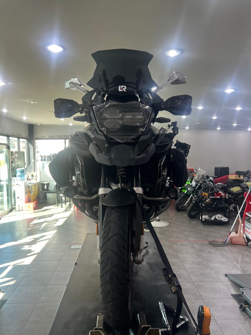[천안 오토바이 타이어] BMW R1250GS 뒤타이어 교체