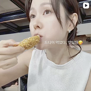 “영상 보고 진짜 깼다고??”…손예진...치즈스틱 먹방에 터진 ‘쩝쩝 논쟁...이게 욕먹을 일?