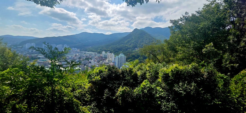馬山の観光スポット、環珠山、秋山近隣公園、会員県聖地