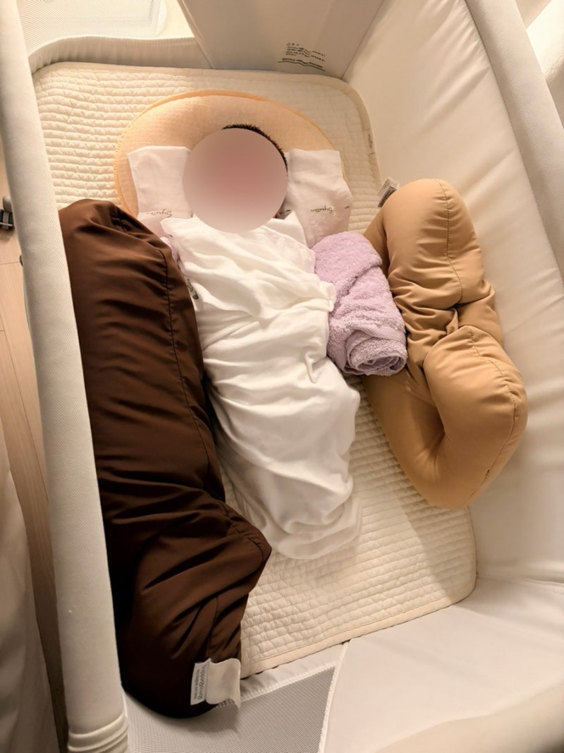 신생아 시절 3시간 밤잠 비결 | 옆잠베개 대신 수건으로 해결
