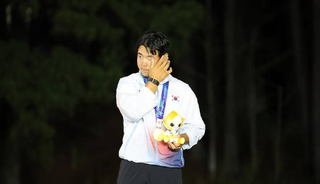 김주형 골프선수 아시안게임 금메달 18언더파 우승 병역 혜택·타이거 우즈 문자까지