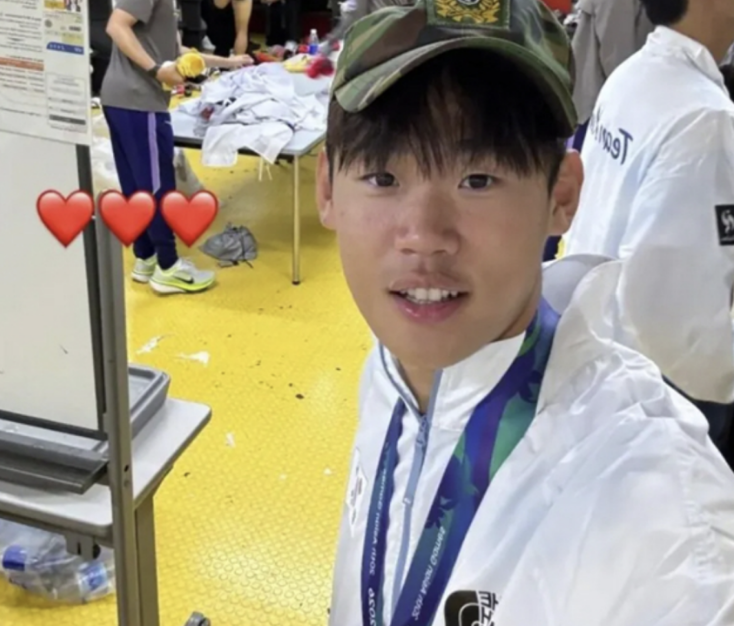 군대 안 갔는데 전역모 쓴 박승수…안철수 아시안게임 군면제 재고해야
