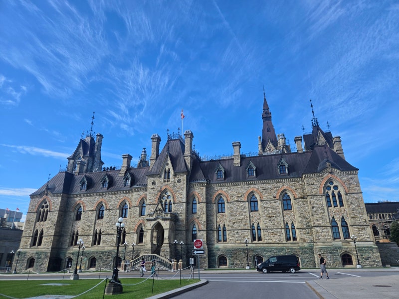 캐나다 현재 수도 오타와(Ottawa) | 국회의사당·리도 운하·ByWard Market·Andaz Ottawa