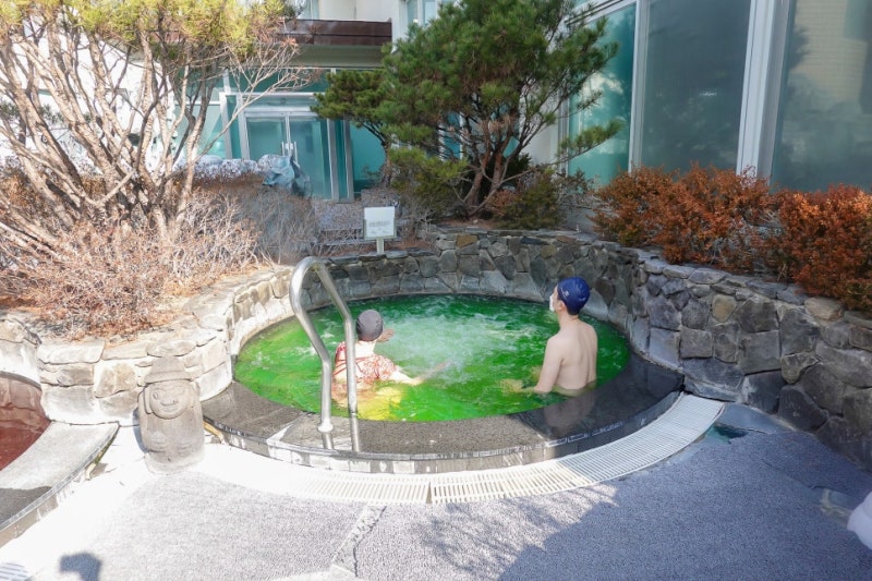 Recommended Domestic Hot Spring Trip: Gyeongbuk Uljin Deokgu Hot Spring Resort Spa World Outdoor Open-Air Bath Accommodation